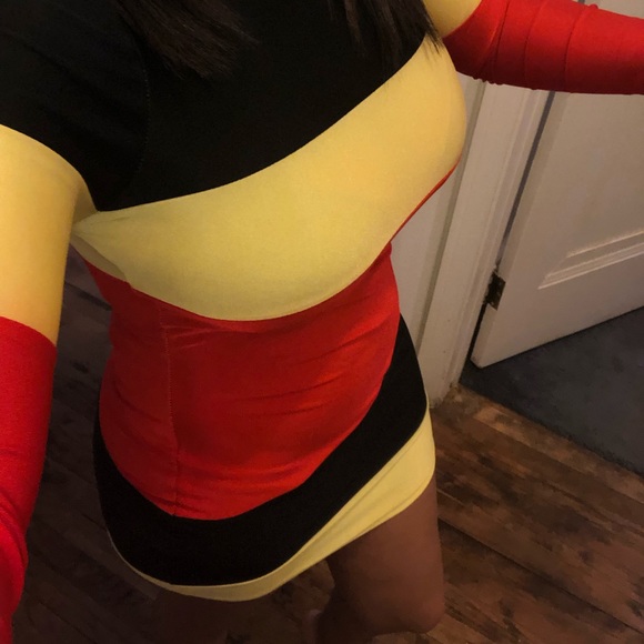 Women’s dress - Picture 4 of 5